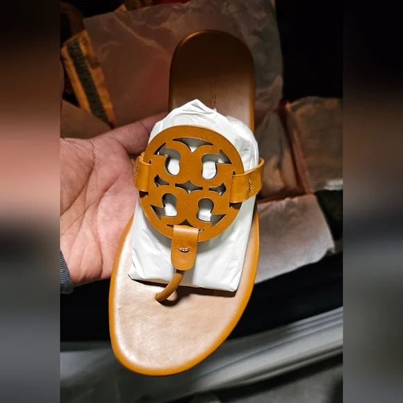 Tory Burch Miller Soft Thong Sandal (Women) Size 9.5 /New In BOX - Picture 6 of 11